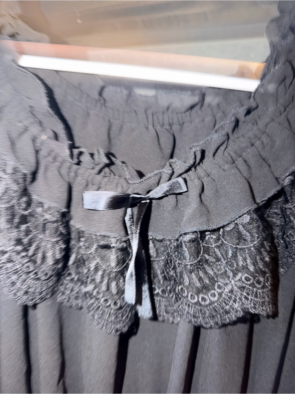 Black Ruffle Lace Peasant Blouse - Women - Picture 4 of 8